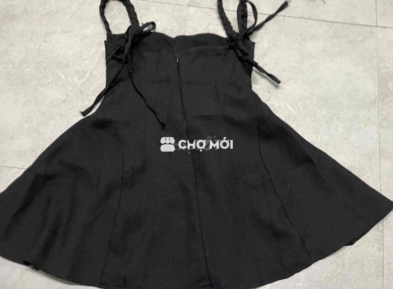 Váy nữ Đen size S đơn giản