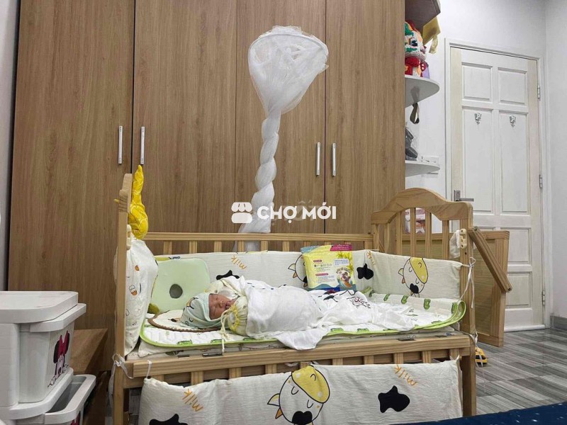 Cũi ngủ gỗ tự nhiên đã sử dụng