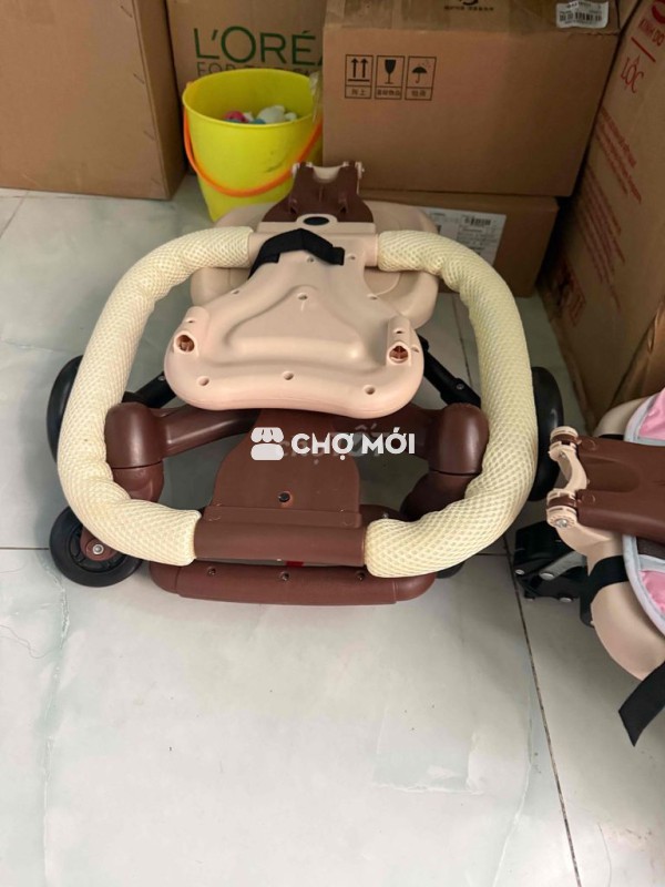 Xe đẩy trẻ em Nâu kem moi 100%