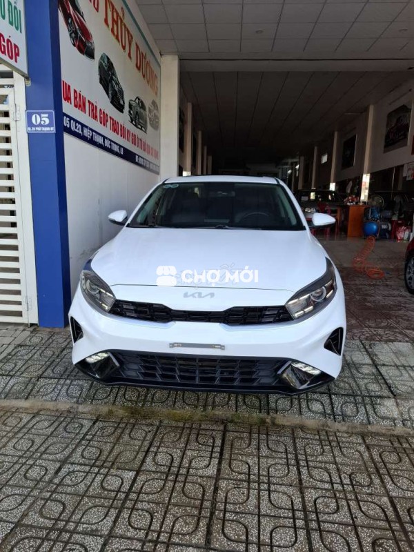 K3 tự động 2024 Luxury 1.6 AT - 39000 km