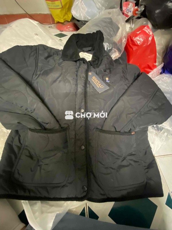 Áo khách đen lịch lãm