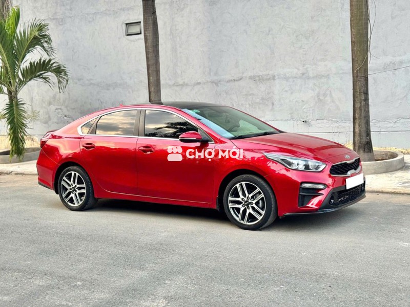 Kia Cerato 2020 1.6 số sàn màu đỏ xe còn mới