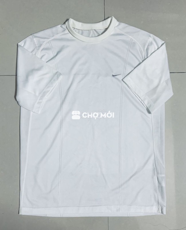 Áo thun Nike chính hãng. Made in Thailand. Size L