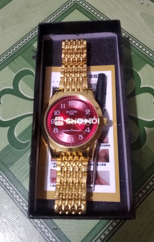 Đồng hồ đeo tay nam kim loại vàng mới 100% 3 mẫu