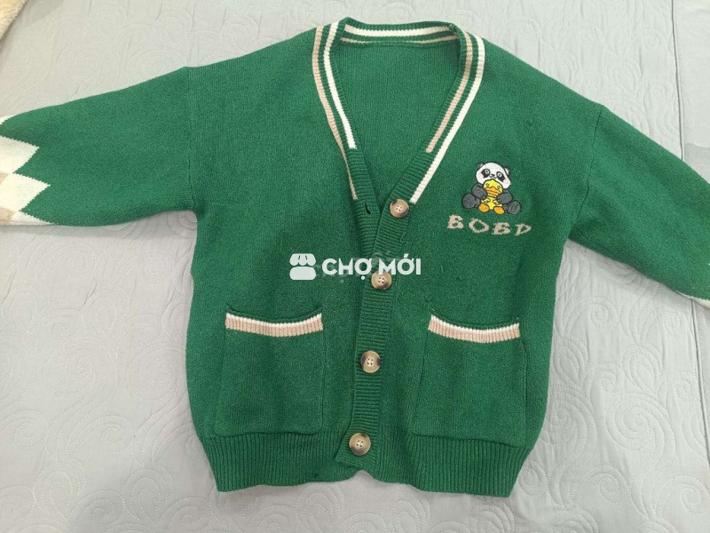 Áo khoác len xanh lá đã dùng