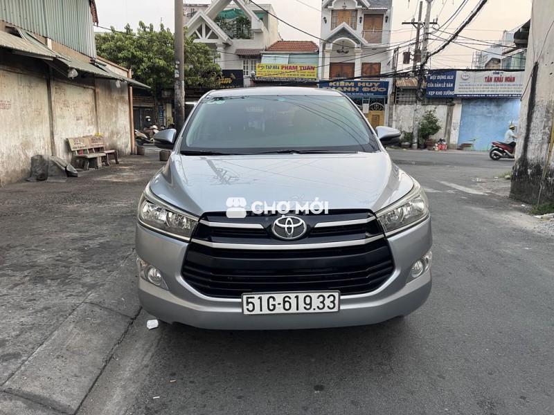 Toyota Innova 2018 E Bạc