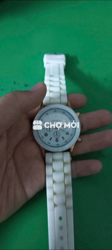 Đồng hồ đeo tay Casio nữ Trắng