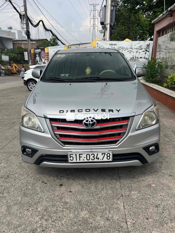 Toyota Innova 2014 2.0E Bạc
