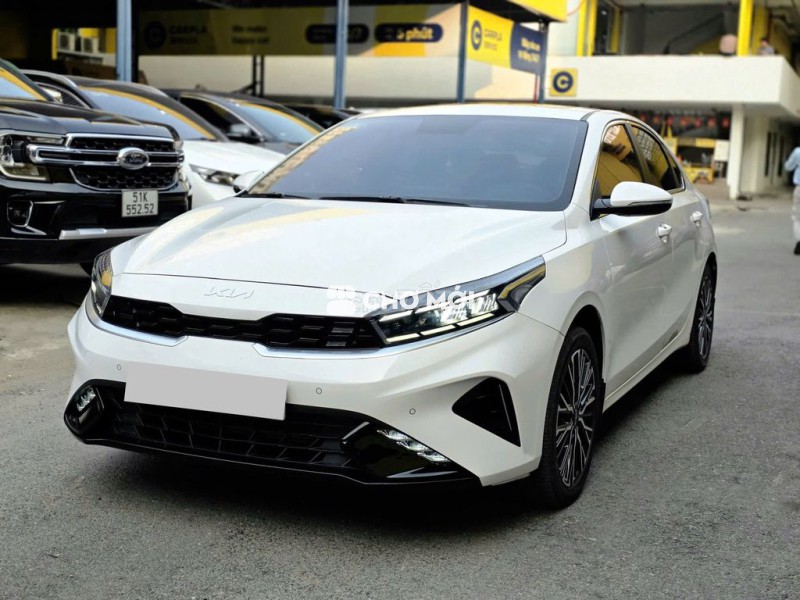 KIA K3 1.6 PREMIUM 2024 XE GIA ĐÌNH LƯỚT VAY 75%