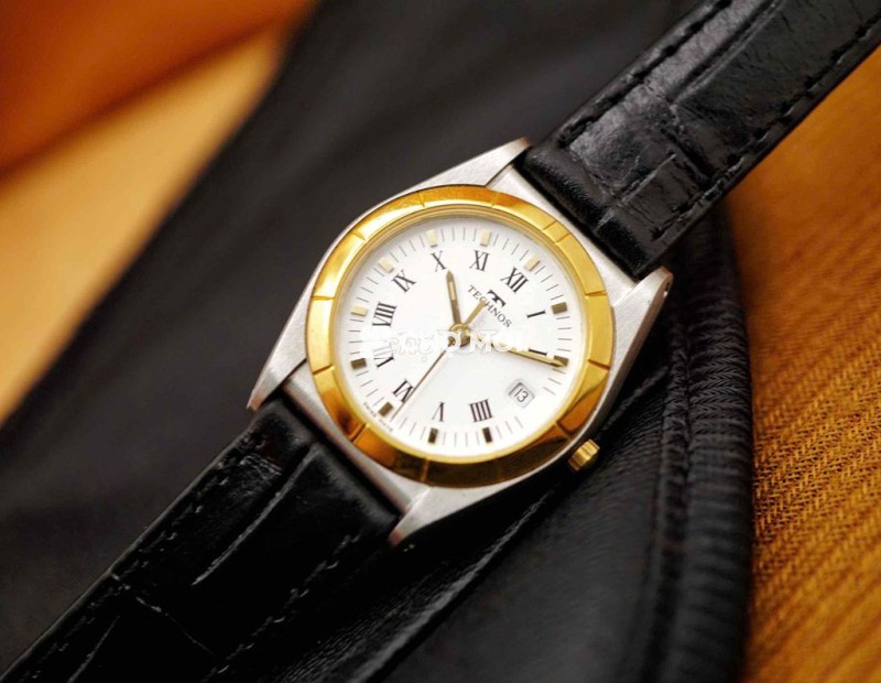 Đồng hồ Technos Quartz Thụy Sĩ