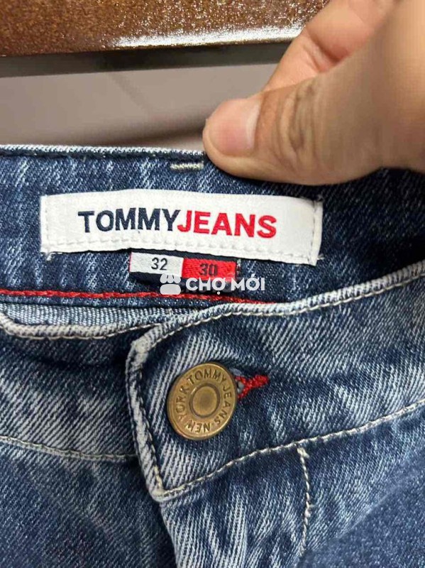 Quần jean nam Tommy Jeans vải bò