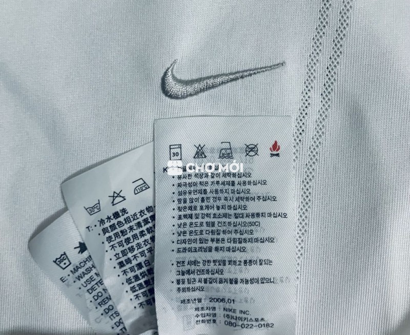 Áo thun Nike chính hãng 100%. Size L. Mới 99%