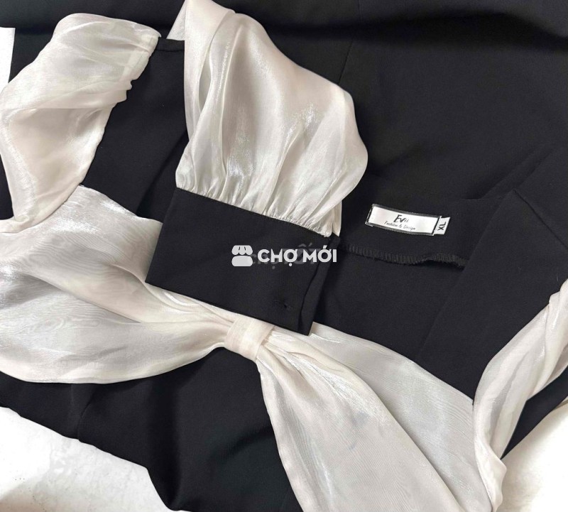 váy Envii phối tơ