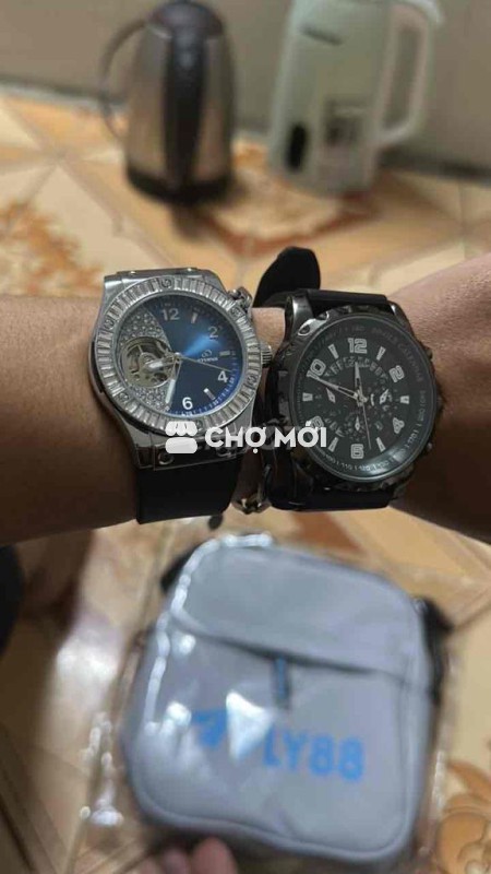 Đồng hồ đeo tay Kính sapphire