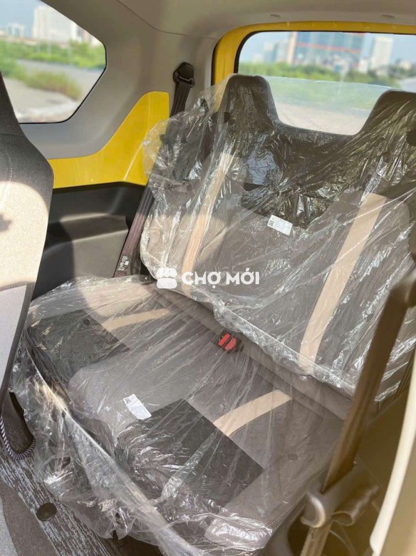 bán vf3 lướt sx 2025 còn mùi nhựa mới, nilon mới