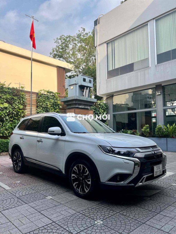 Mitsubishi Outlander 2021 Premium 2.0 CVT - 25.000