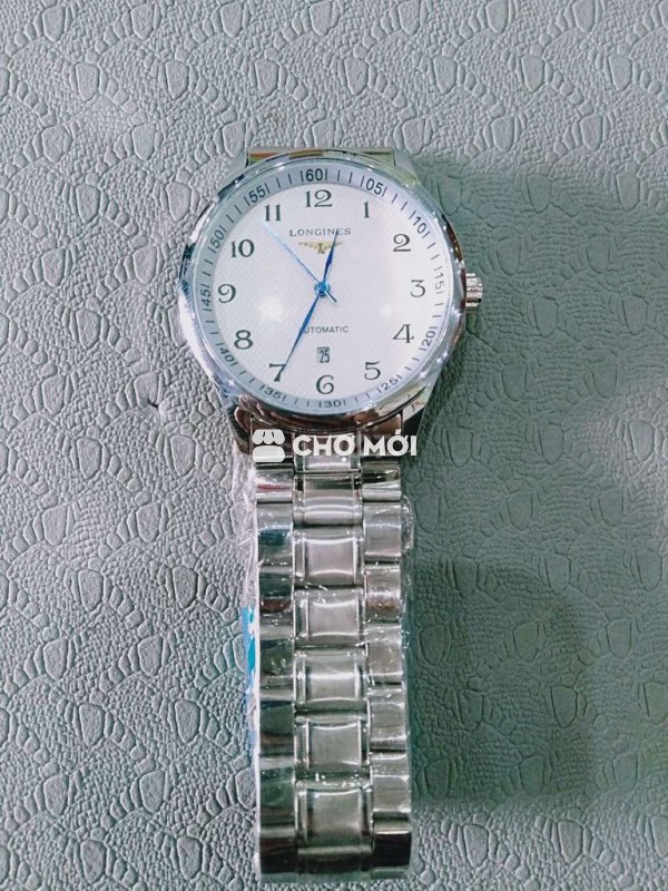 xả 2 cái đồng hồ pin mới 100 %