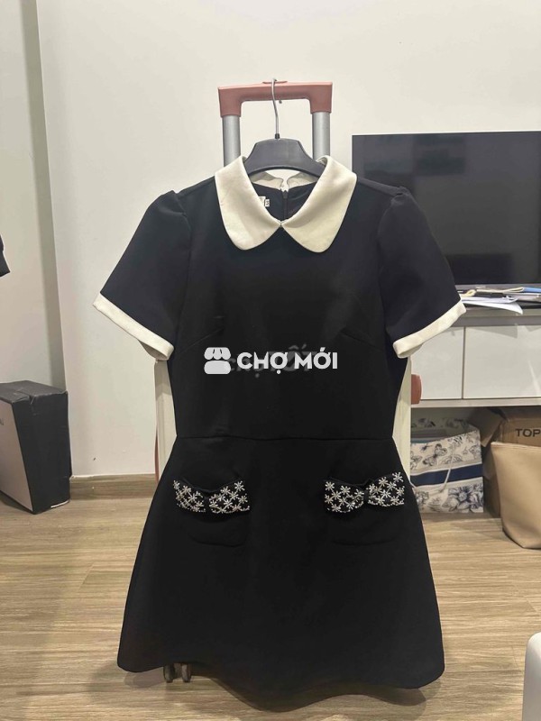 Váy nữ vải dày dặn size M