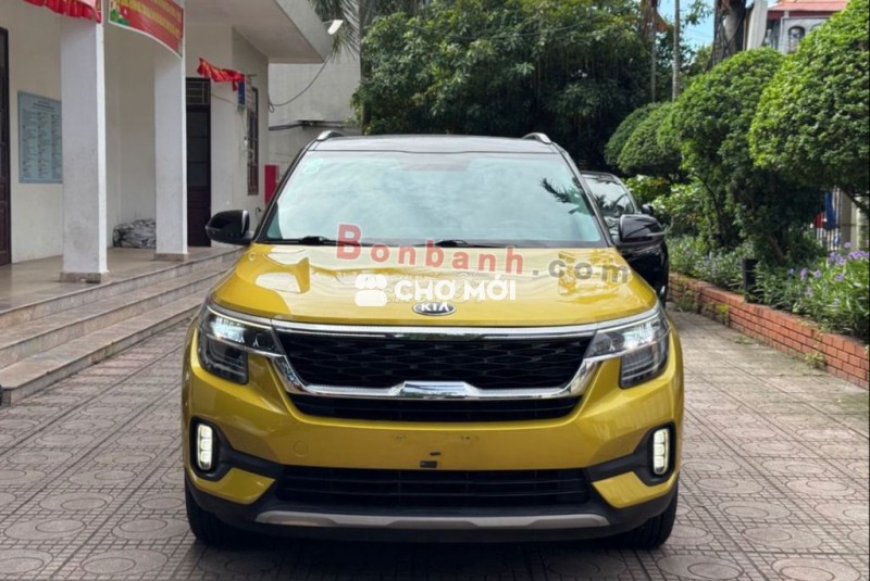 Kia Seltos 2021 premium .Vàng 290.000 km