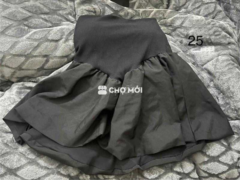 Chân váy nữ màu Đen