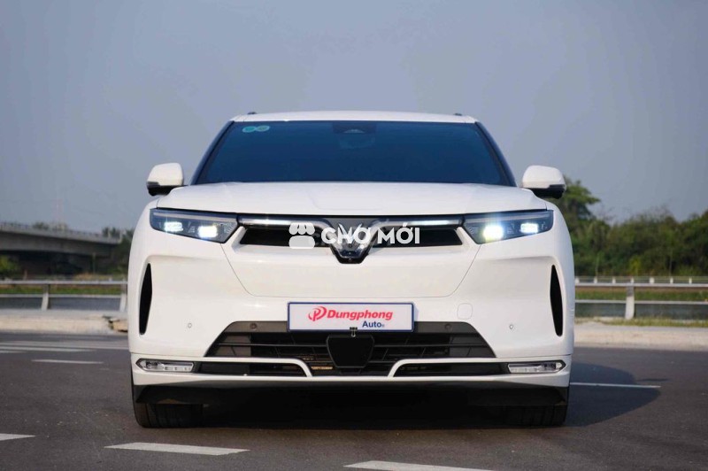 Vinfast VF9 Plus 2025 Trắng 7000 km