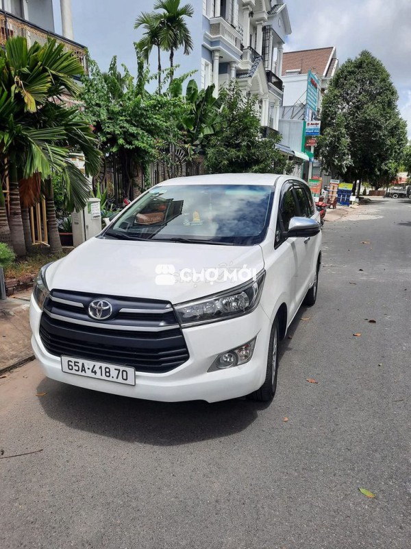 Toyota Innova 2019 2.0E - 128000 km