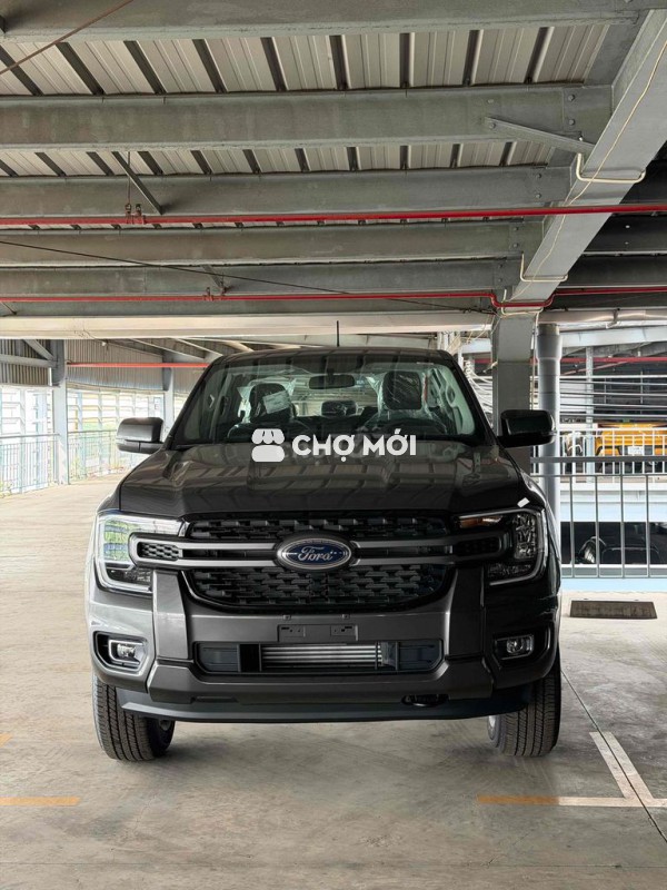 Ford Ranger XLS 2025 4x2 Xám - Giao ngay
