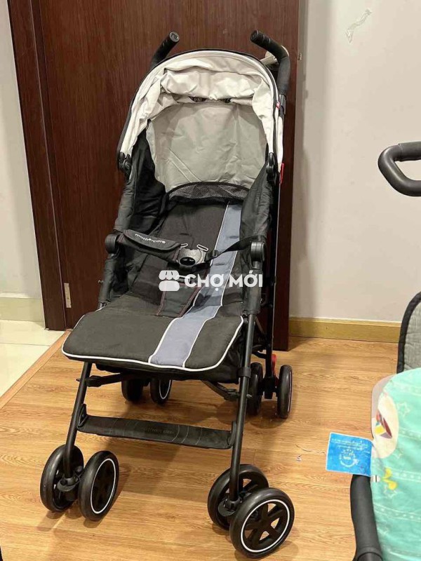 Xe đẩy Mothercare Đen gấp gọn