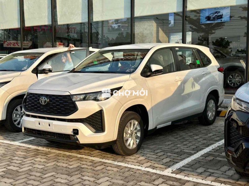 TOYOTA INNOVA CROSS G VIN 2026 - GIAO SỚM