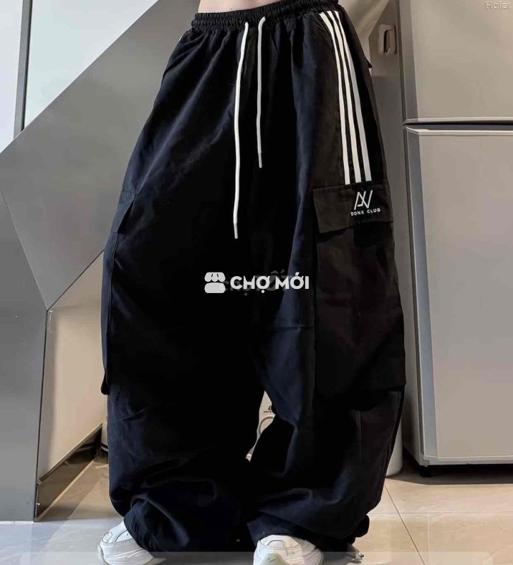 Quần vải mềm mại đen size L