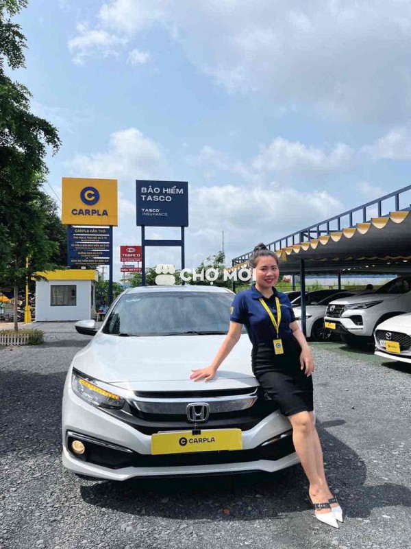 Honda Civic 2019 RS Trắng 18.000km