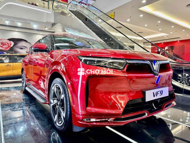 VF9 GIÁ CHẠM ĐÁY-200TR NHẬN XE NGY TAY