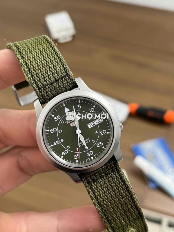 Đồng hồ Seiko 5 Quân đội Nam Xanh