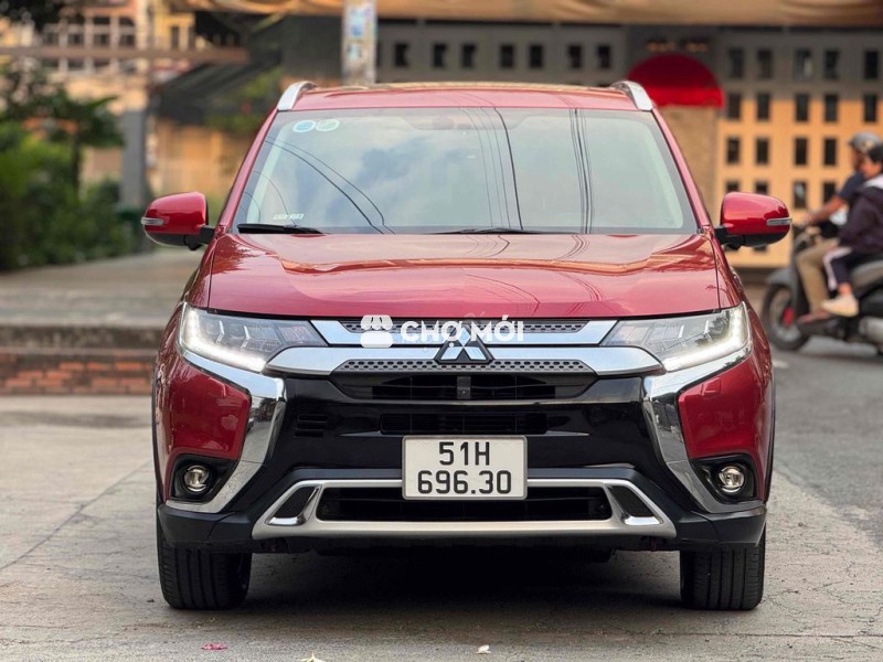 Bán Outlander 2.0 đời 2020 xe đẹp hỗ trợ bank