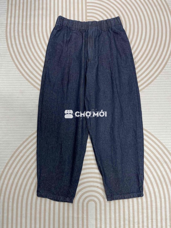 Quần Gu size S Số đo: eo 74-84, dài 90, ống 18 Giá