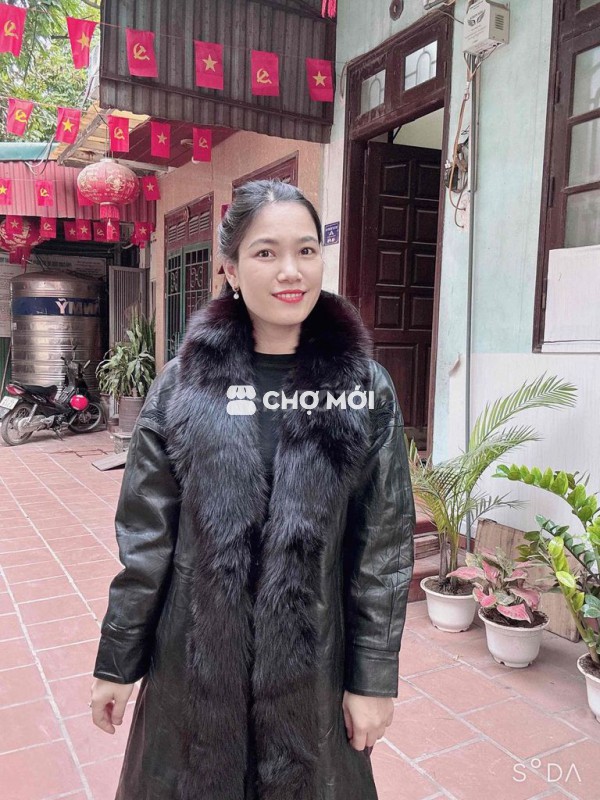 Áo khoác nữ da thật lông đen