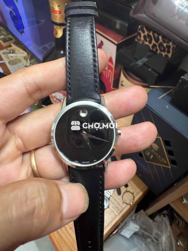 Đồng hồ Movado Pin chuẩn  Thụy Sĩ