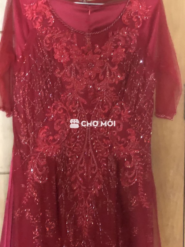 Áo dài Nữ Thêu Đỏ Đã sử dụng