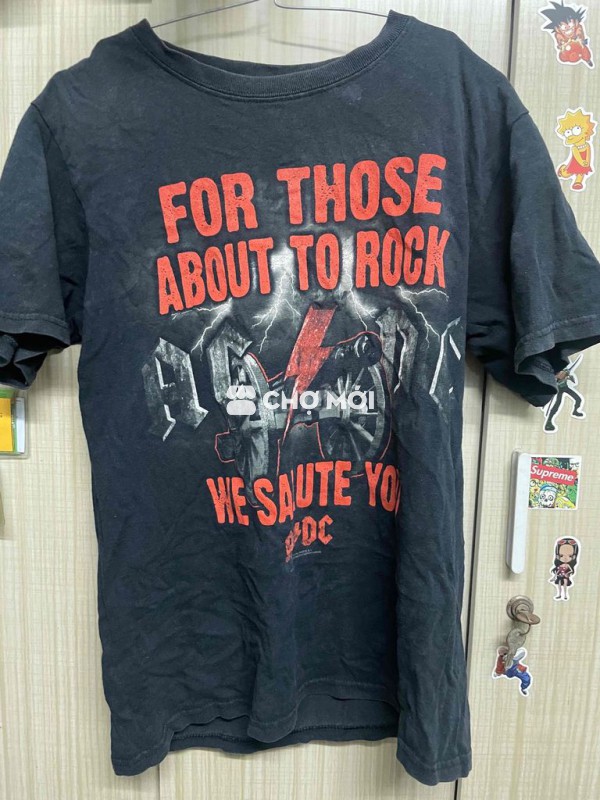 Áo thun nam Đen đã qua sử dụng