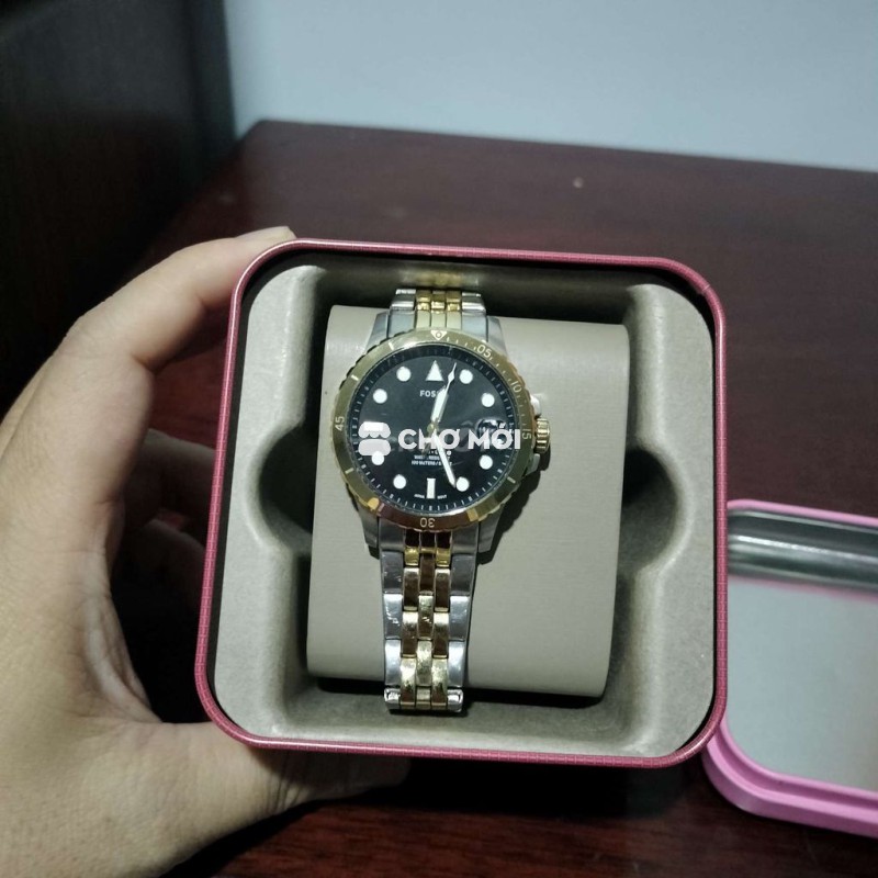 Đồng hồ Fossil nữ kim loại
