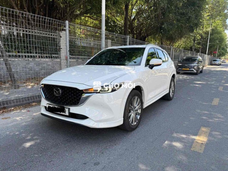 Mazda CX5  2.5 Signature AWD . chỉ hơn 10 ngìn  km