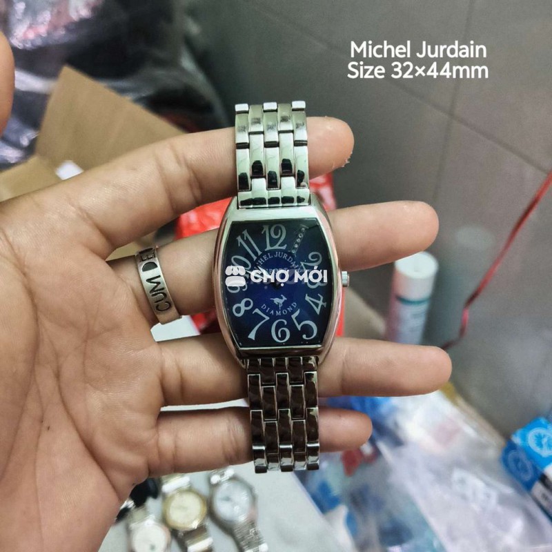 Đồng hồ Michel Jurdain Nhật Bản size 32x44mm