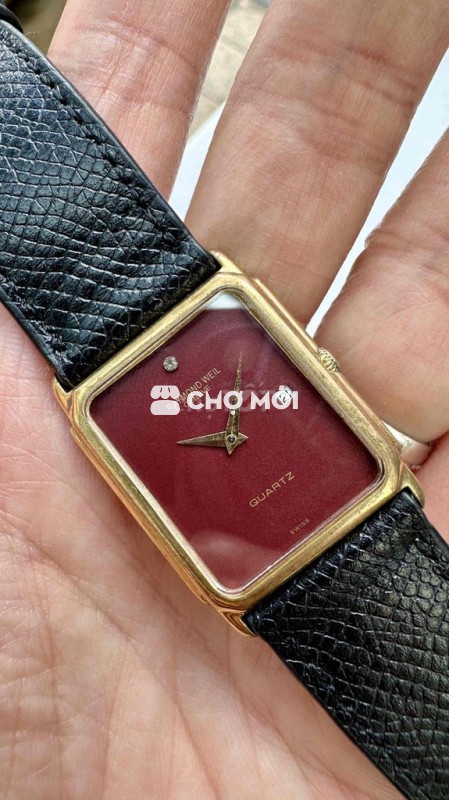 Đồng hồ Raymond Weil Tank Đỏ