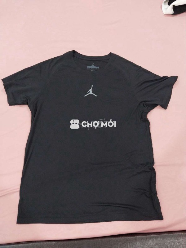 Áo thun thể thao Jordan