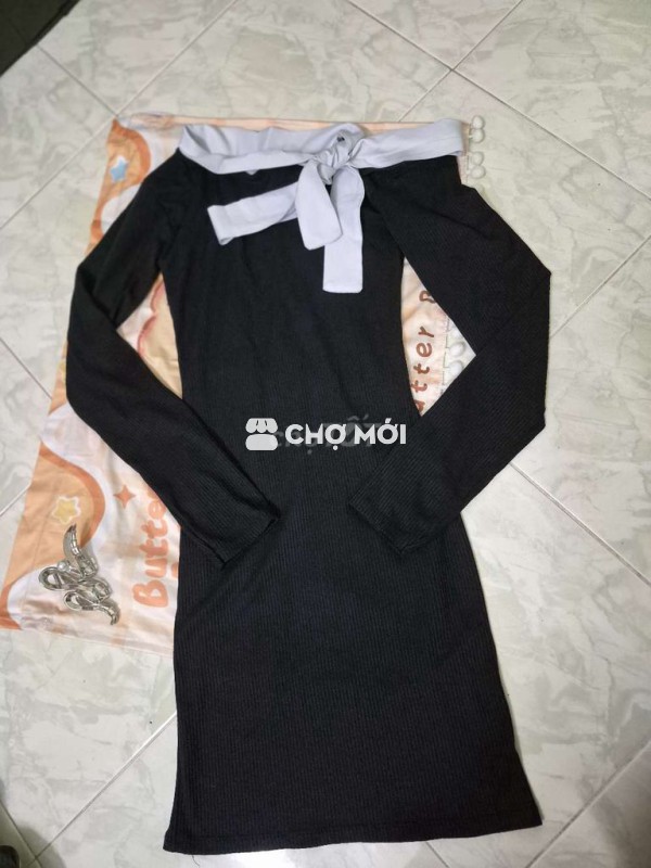 Thanh lí đầm đen nữ