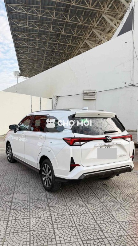 Toyota Veloz Cross Trắng