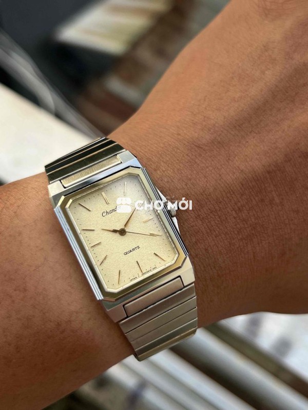 Đồng hồ Orient Chandor tank đá mặt cát cổ điển