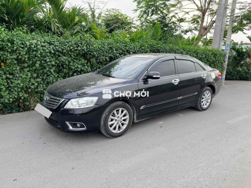 Bán Toyota Camry 2.4G đời 2012 màu đen, chính chủ