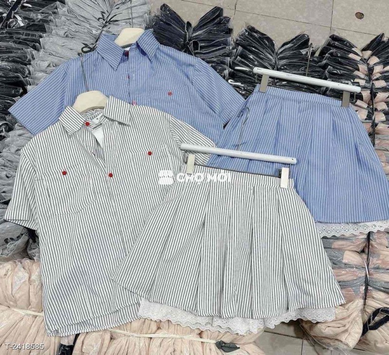 SET sơ mi sọc 2 túi nút đỏ kèm chân váy xếp ly ,có