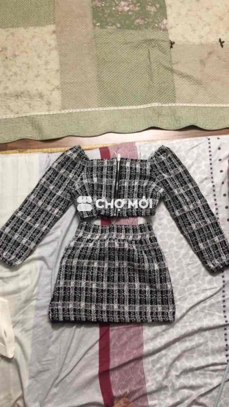 Bộ đồ nữ vải tweed kẻ caro